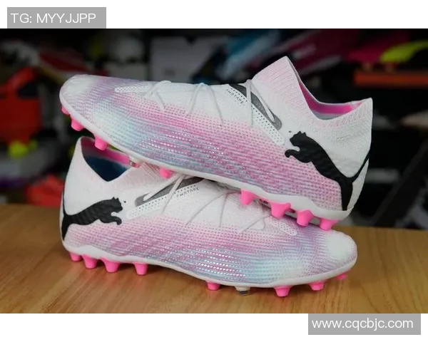 不同球星专属足球鞋颜色解析 展现个性与技术完美结合